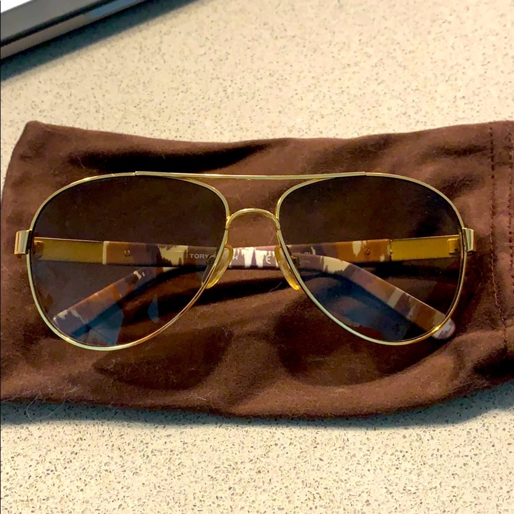 Tory Burch Sunglasses with case